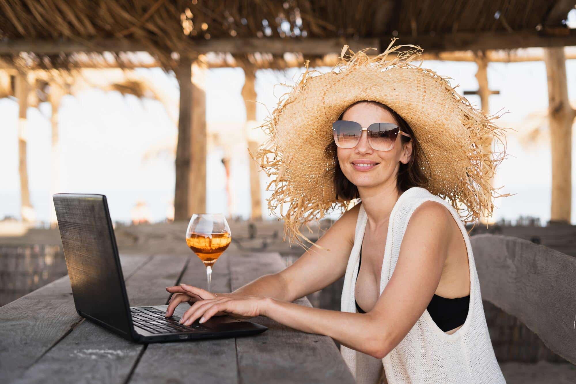Mastering the Work-From-Anywhere Lifestyle: Tips for Aspiring Travel Entrepreneurs